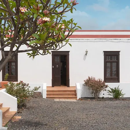 Lanzahost Casa Virginia